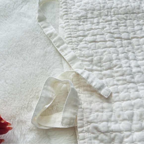 Pottery Barn Pick-Stitch Handcrafted Cotton/Linen Quilted Sham. Standard size. - Picture 8 of 9